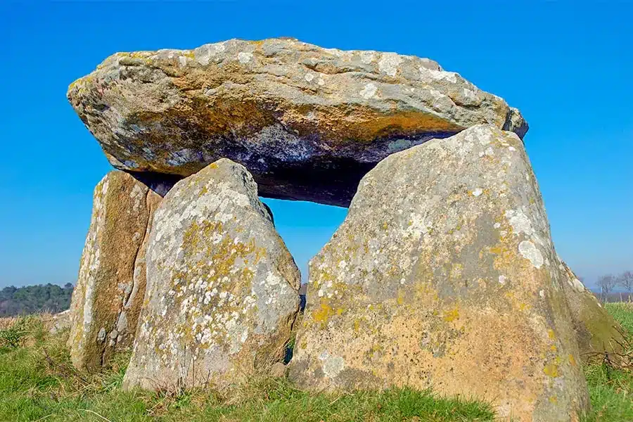 savatole dolmen